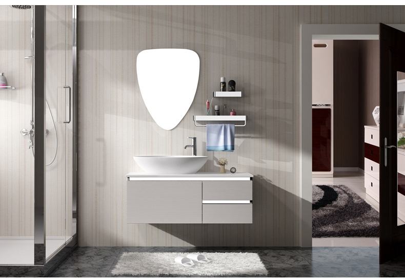 测评：现代风格 马可波罗不锈钢浴室柜