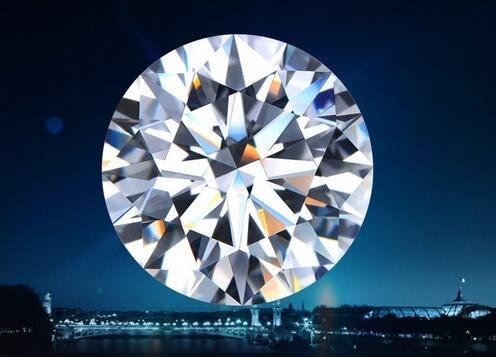 钻石品质级别怎么看？买的钻石才璀璨有光泽！