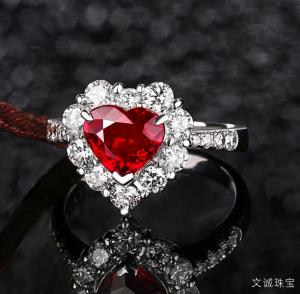 红钻石与红宝石的区别在哪，如何区分红钻石与红宝石