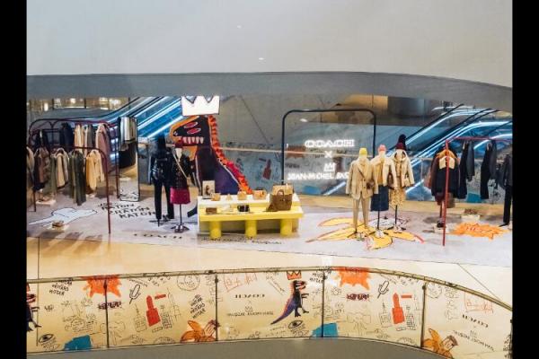 Coach X Jean-Michel Basquiat合作系列概念店于成都IFS盛大开幕